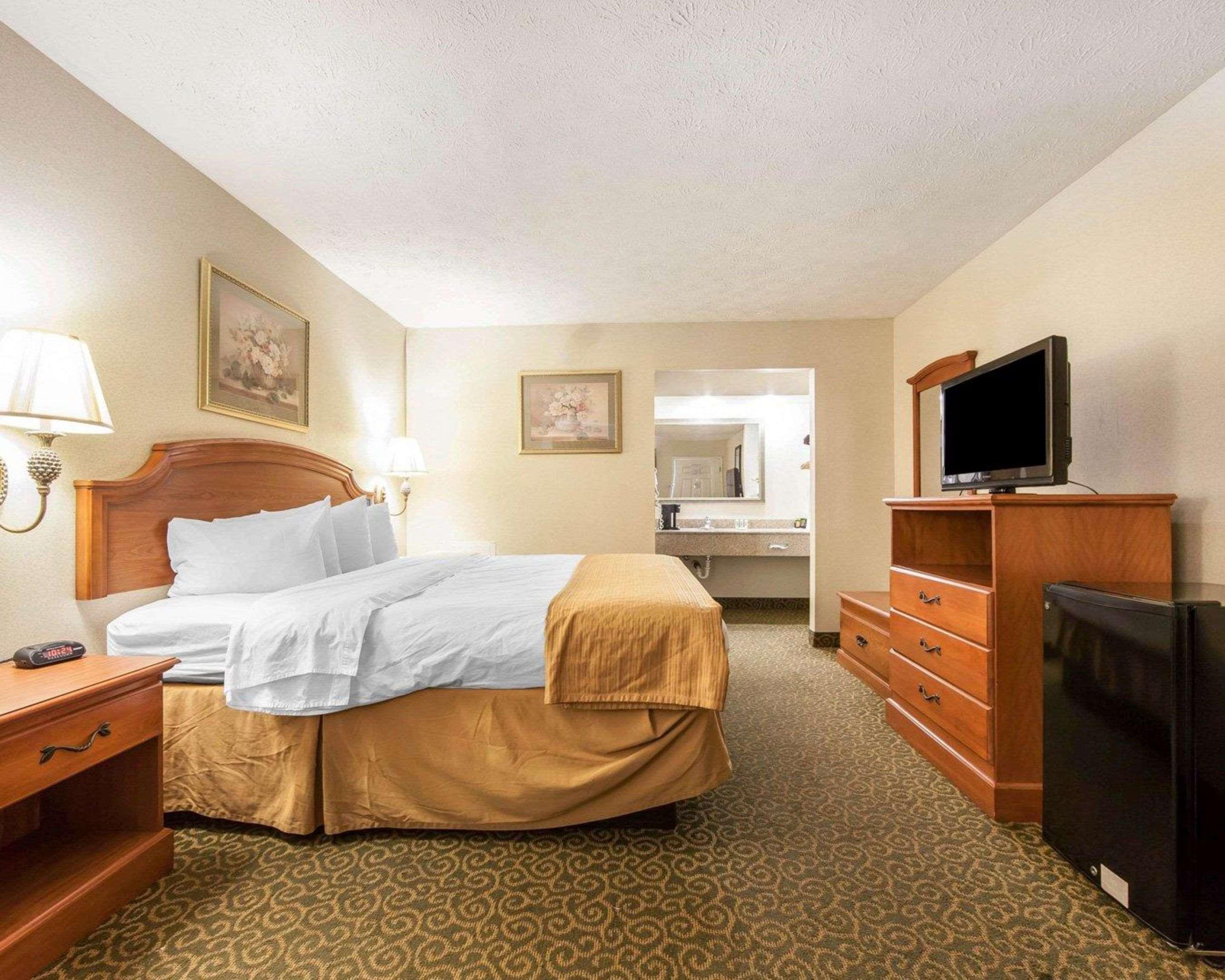 Americas Best Value Inn Grayson Exterior photo