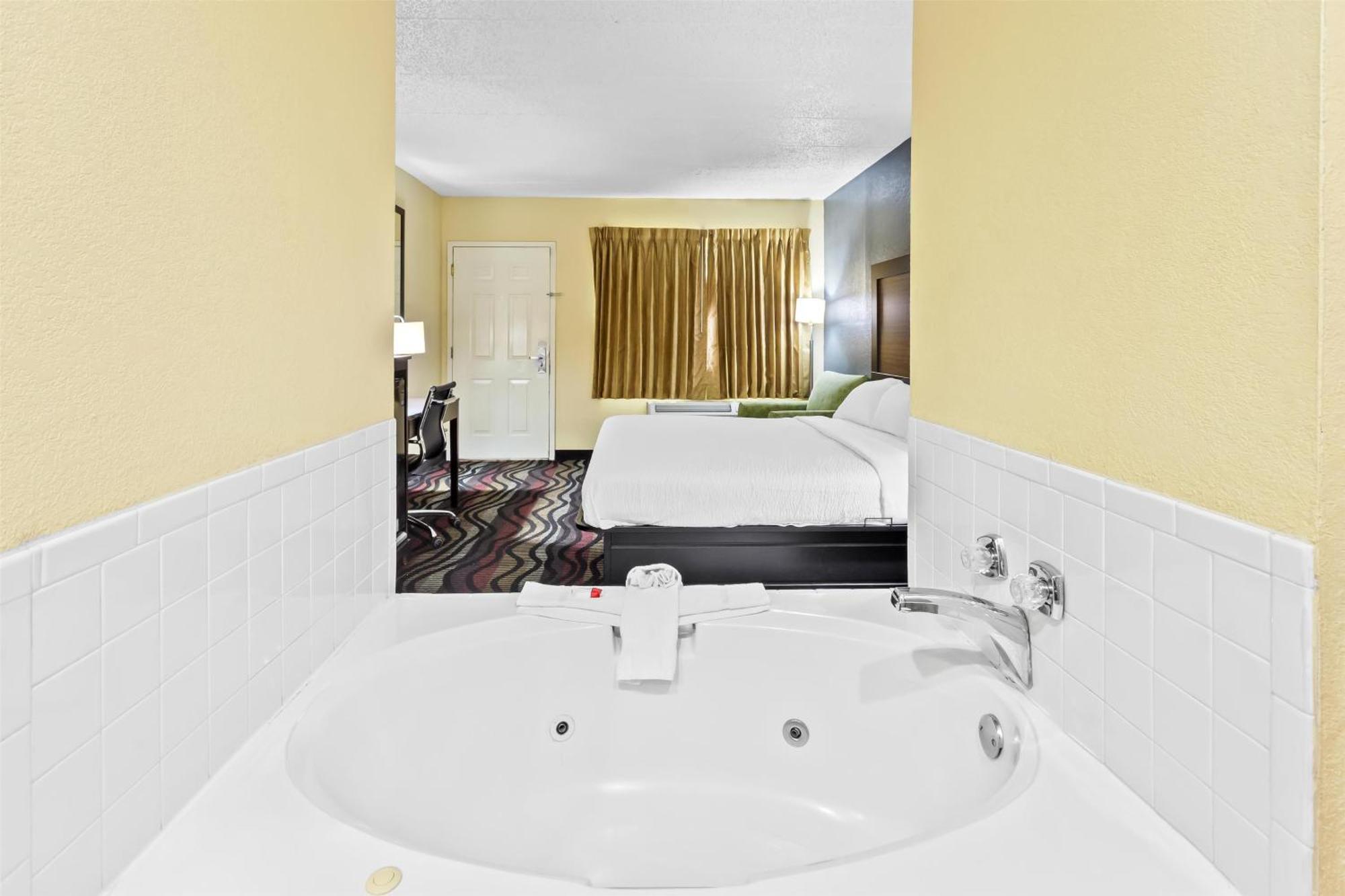 Americas Best Value Inn Grayson Exterior photo